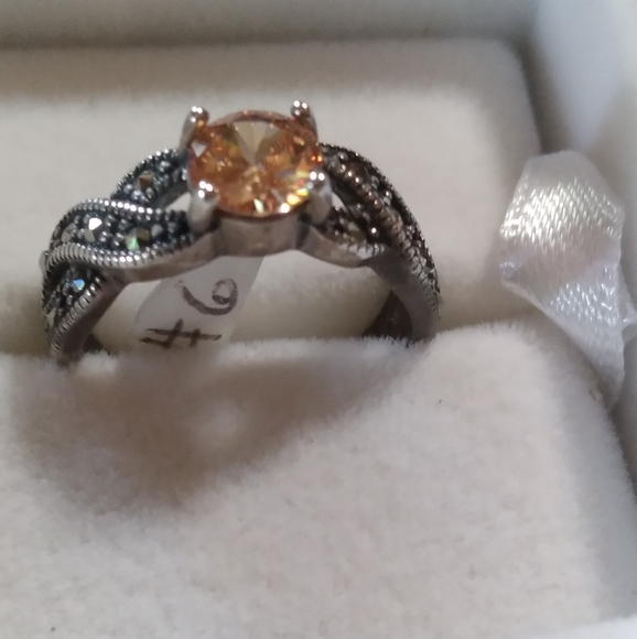 $10 NEW๐ฅ 925 S/S Size 6 Round Imperial Topaz CZ/ Marcasite Baguette ring๐ ๐ฒ - Picture 6 of 7